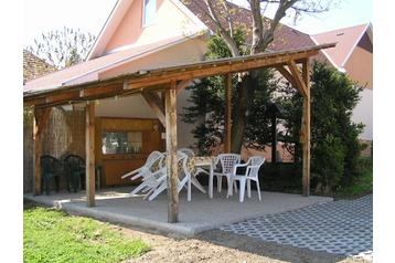 Šeiminis pensionas Podhájska 2